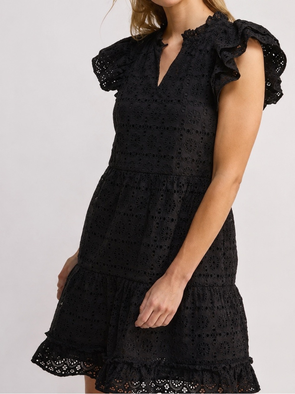 Vineyard Vines Black Eyelet Ruffle Sleeve Tiered Dress Size Large 100% Cotton